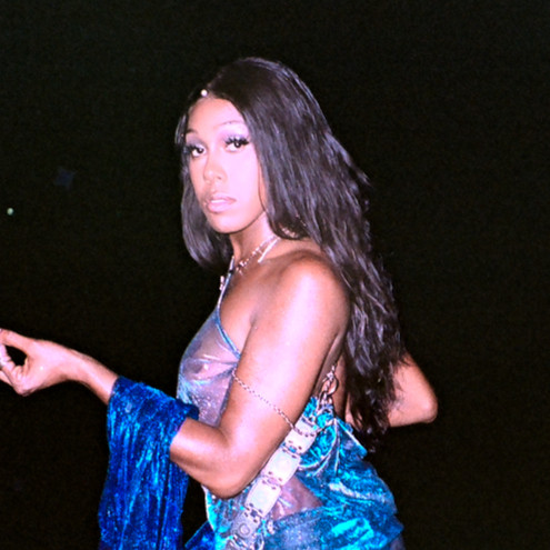 Ahya Simone