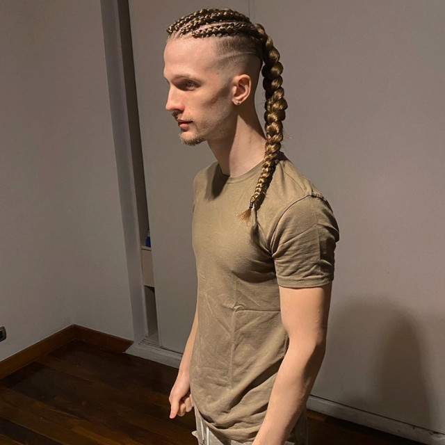 zEkO